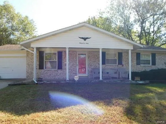 2560 Courtyard Pl photo 1