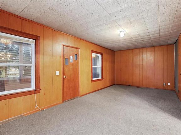 3rd image of 2405 N 43rd St