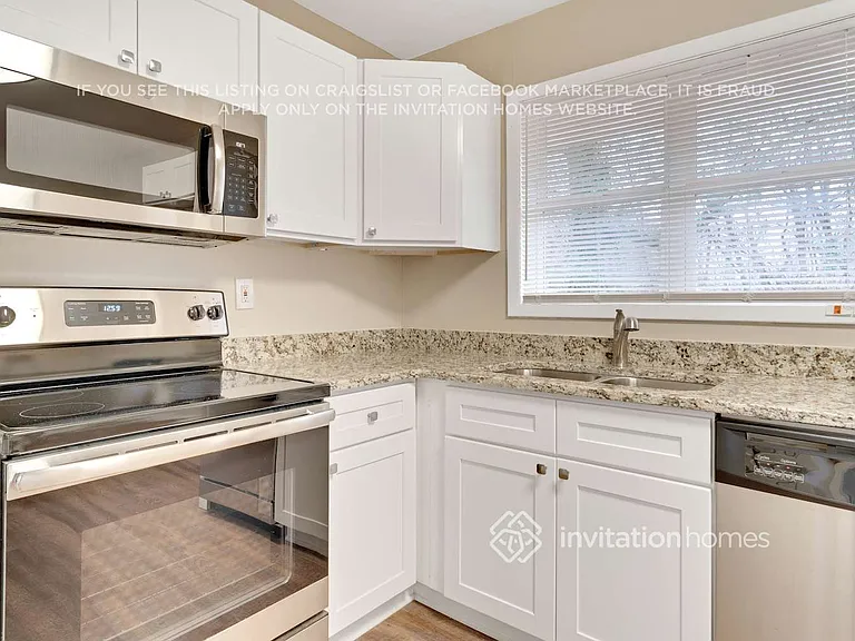 1421 Dennis Dr — Photo 4