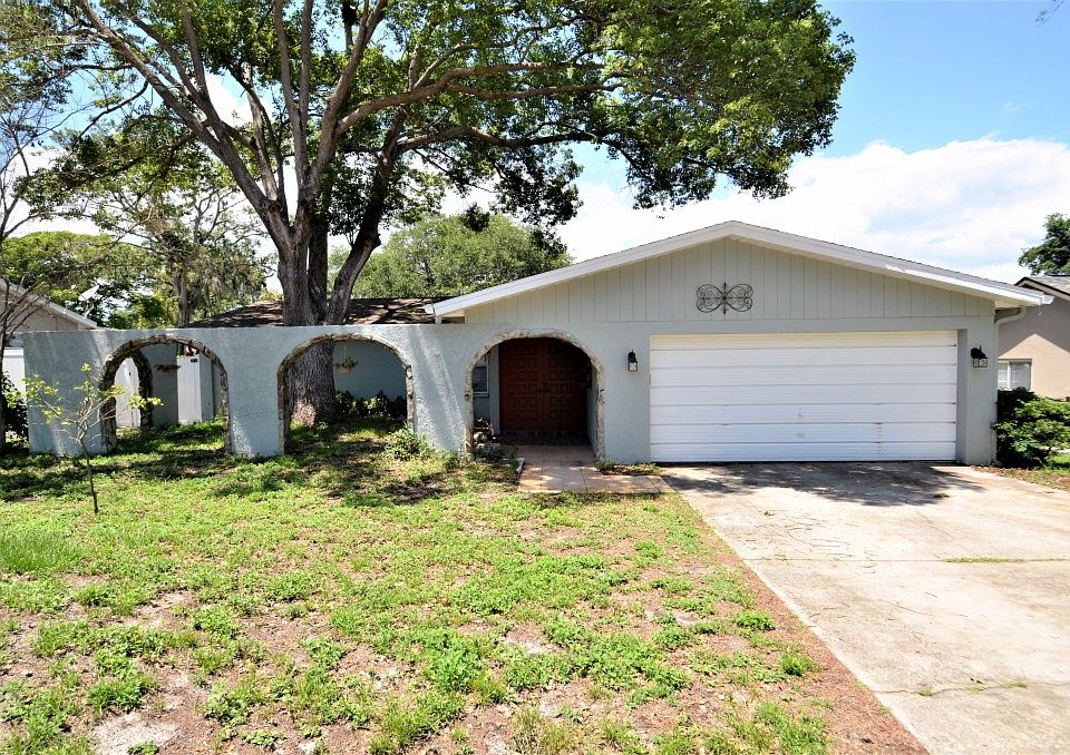 1st image of 19 Harbor Woods Cir