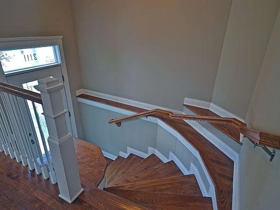 2nd image of 2113 Herrick Ave
