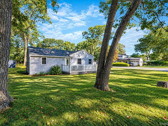 4th image of 261 Mooney Pond Road