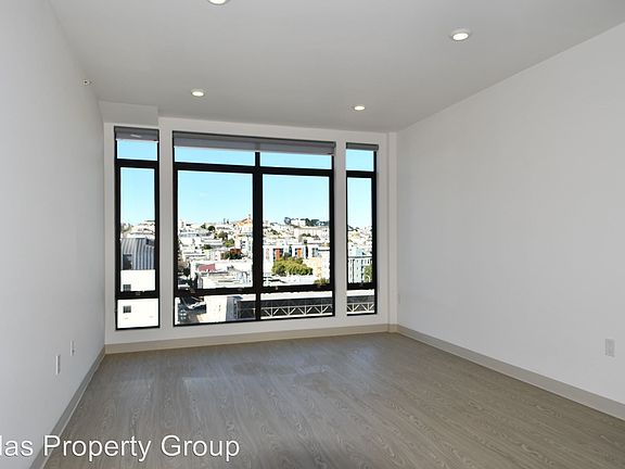 5th image of 22-24 Franklin St #302