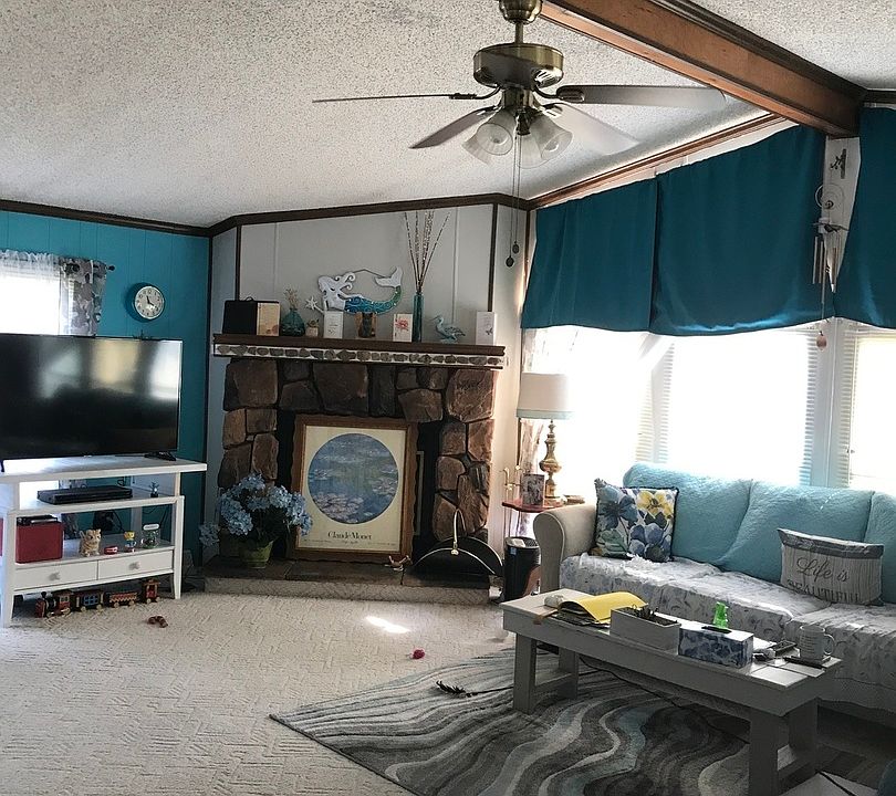 1st image of 37 Glarus Ln