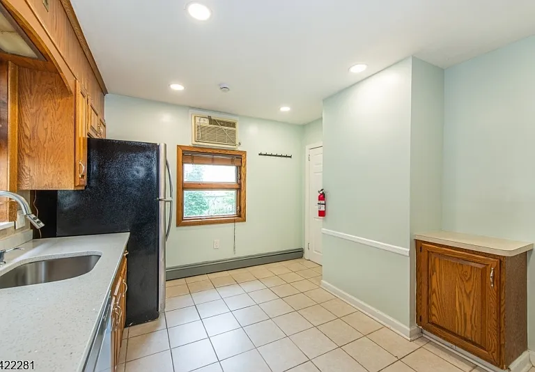 10 Walnut Pkwy — Photo 20