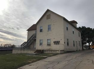 1030 20th St #5, West Des Moines, IA 50265