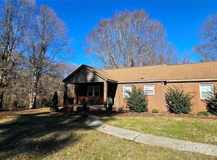 2524 Pickway Dr, Charlotte, NC 28269