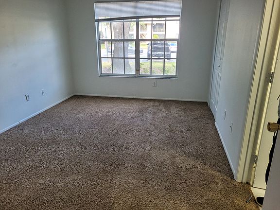 5th image of 6003 Laketree Ln APT I