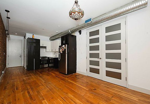 3rd image of 132 New York Ave APT 4B