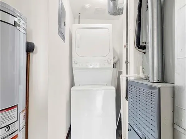 842 Ocean Parkway image 13 of 15