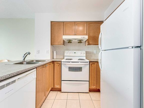5th image of 60 Brian Harrison Way #1001