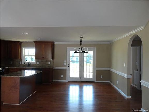 5th image of 1912 Cordia Cir