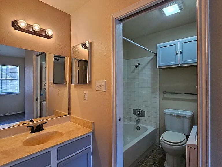 4803 Hamilton Wolfe Rd #312 — Photo 8