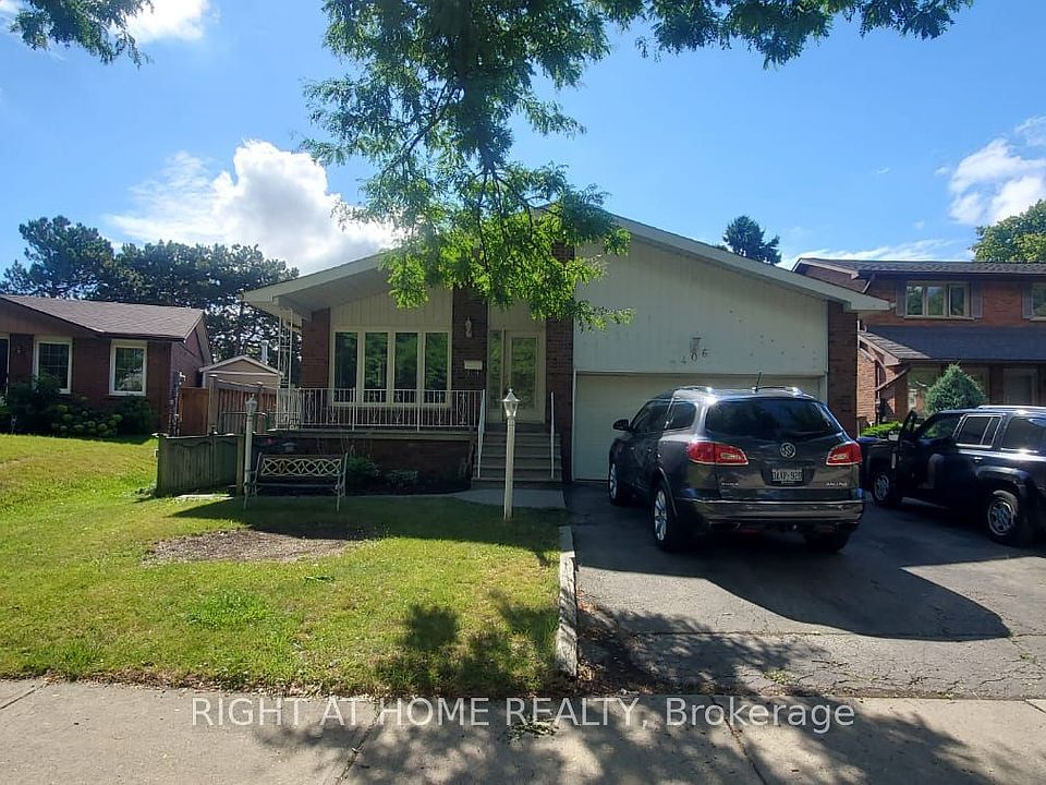 1st image of 2406 Poplar Cres