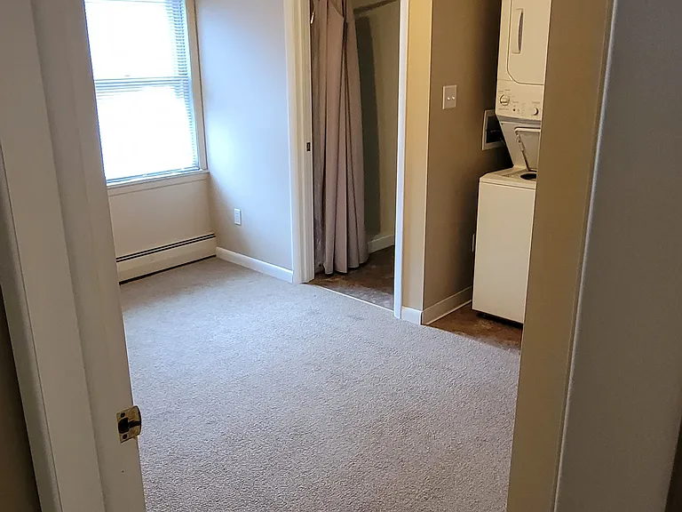 922 Governor St — Photo 8