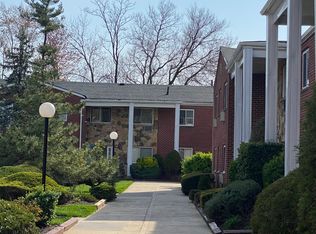 1300 Rockland Ave #B, Staten Island, NY 10314