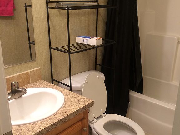 3rd image of 10476 Colonial Estates Cir