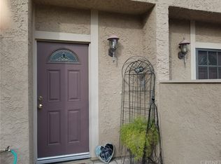 17924 River Cir APT 2, Santa Clarita, CA 91387