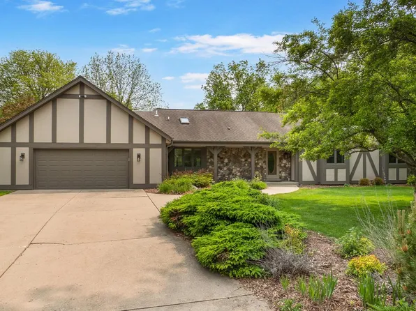 14775 Hyland DRIVE, Brookfield, WI 53005