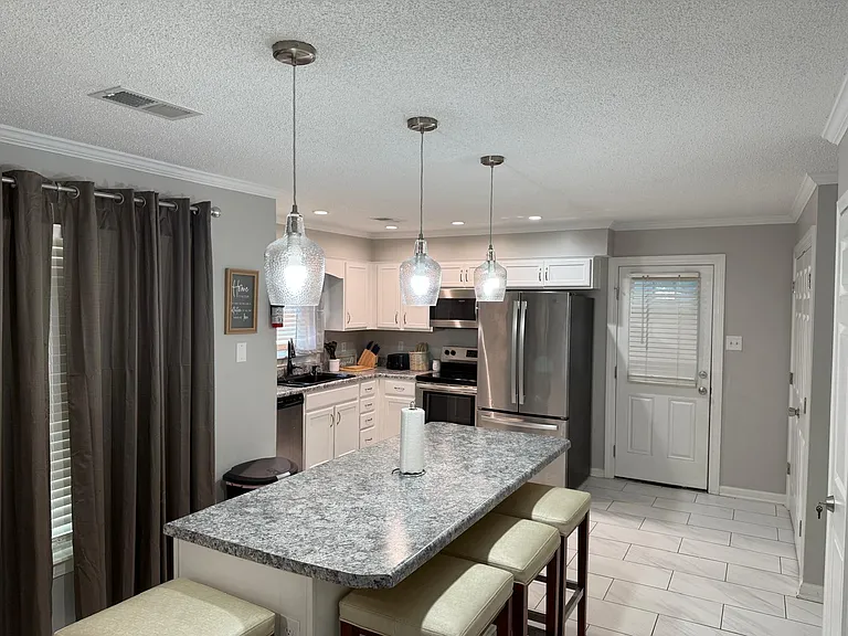 8360 Brooklawn Dr — Photo 11