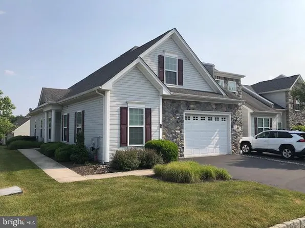 1631 Boxwood Rd, Garnet Valley, PA 19060