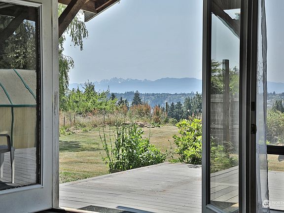 4th image of 4630 Upper Harbor Drive