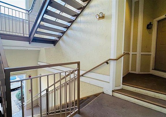 3rd image of 2107 Highcourt Ln APT 201