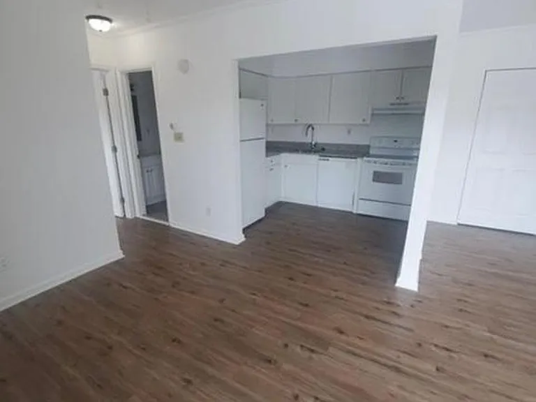 1024 Adams Ave — Photo 3