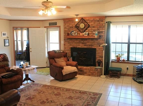 3rd image of 1115 Sandstone Dr