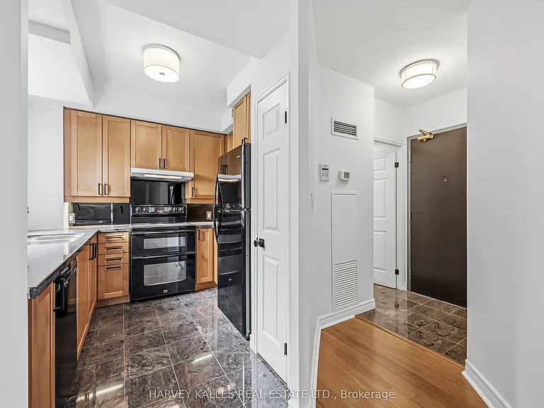 55 Bloor St E #1907 — Photo 7
