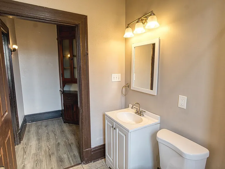 2303 Russell Blvd #1F — Photo 20