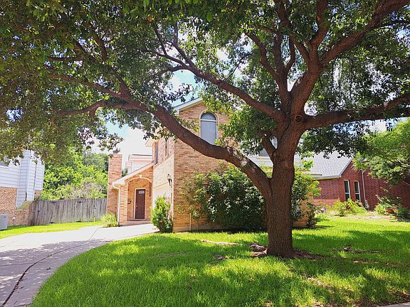 3rd image of 3708 Bird House Dr