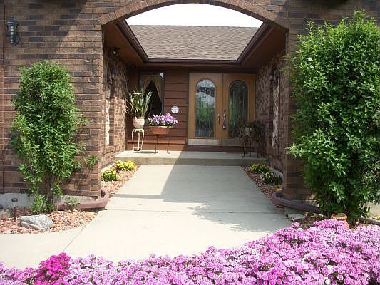 2nd image of 41W006 Bowes Bend Dr