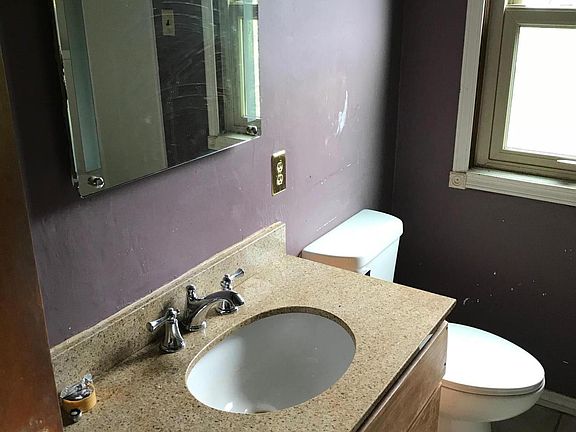 3rd image of 1738 Milwaukee Ave