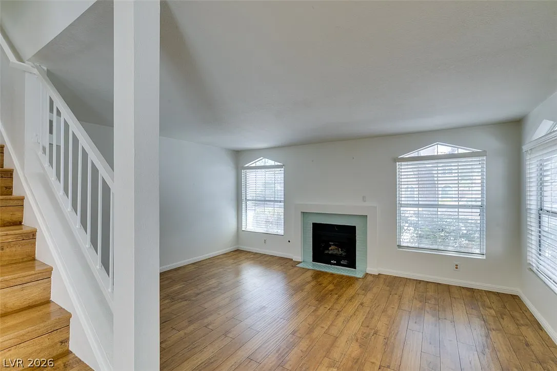 3 bed, 2.5 bath, 1541 sqft, $2,095 — Photo 4