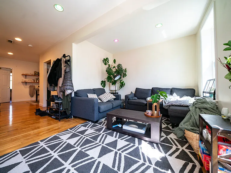 79 Highland St #Penthouse 2 — Photo 8
