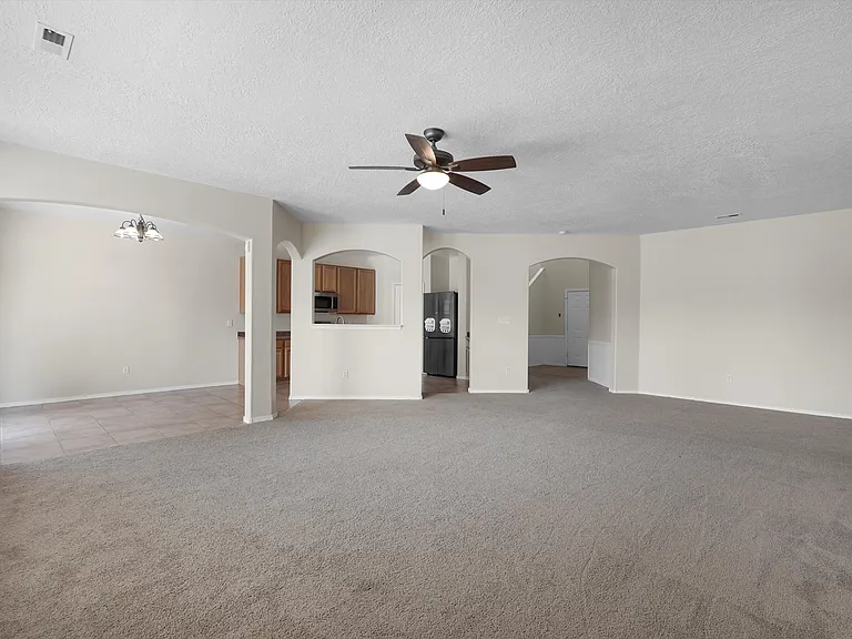 9319 Battle Creek St NW — Photo 11