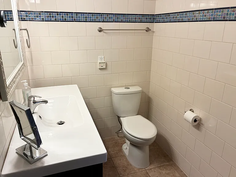 1226 Twin Palm Dr — Photo 16