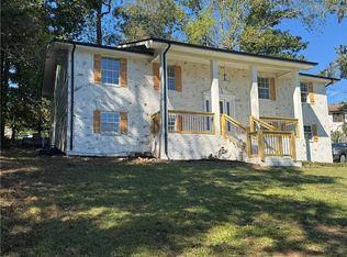 4004 Pinewood Dr SE, Dalton, GA 30721
