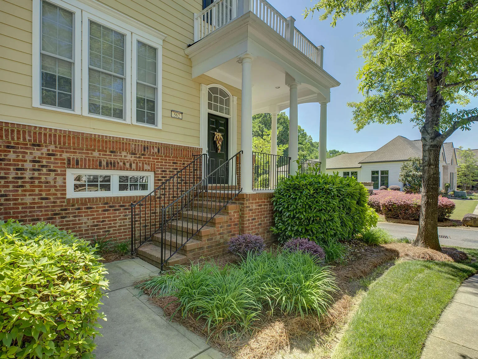 3 bed, 3.5 bath, 1848 sqft, $3,000 — Photo 4
