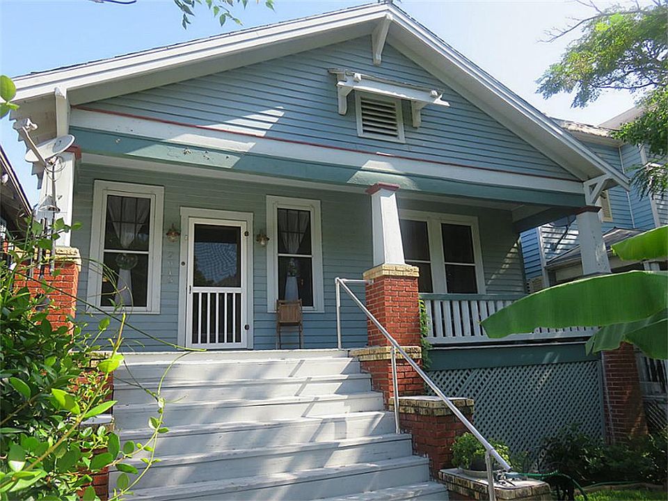 1st image of 2918 Avenue O 1/2