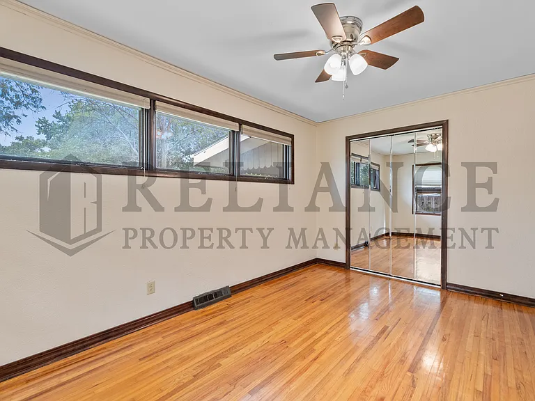 614 N Brownthrush Ln — Photo 34