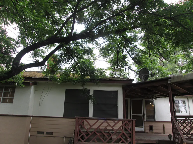 3032 N Inyo St — Photo 21
