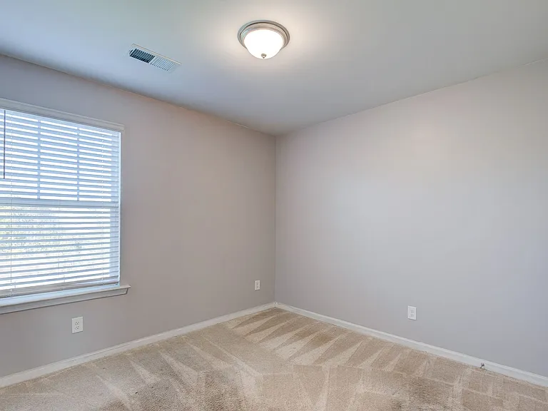 416 Sandfarm Trl — Photo 26