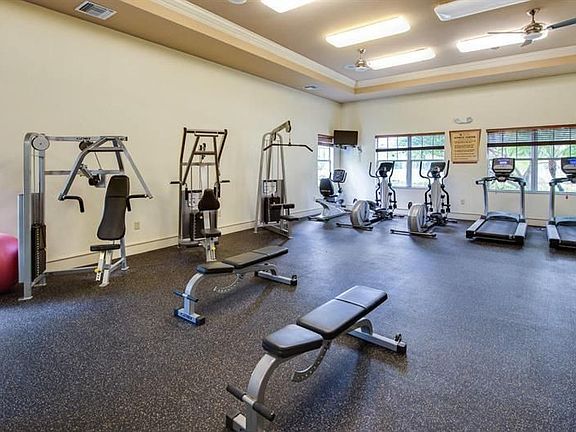5th image of 6529 Emerald Dunes Dr #319