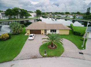 9501 NW 67th St, Tamarac, FL 33321