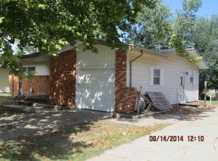 8122 E Levitt Dr, Wichita, KS 67207