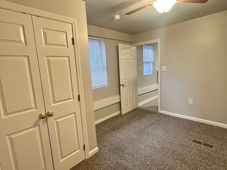 1016 Bingham St — Photo 6
