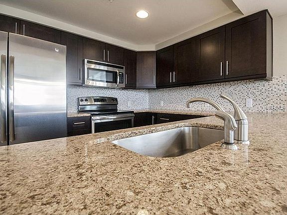 4th image of 223 Island Way #8D