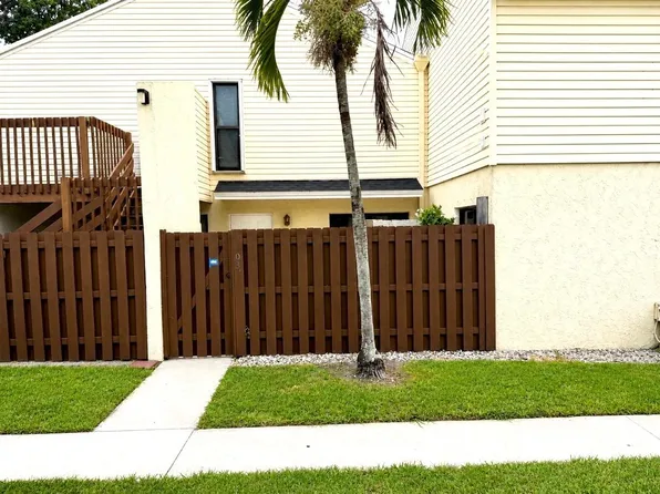 629 Executive Center Dr #J103, West Palm Beach, FL 33401